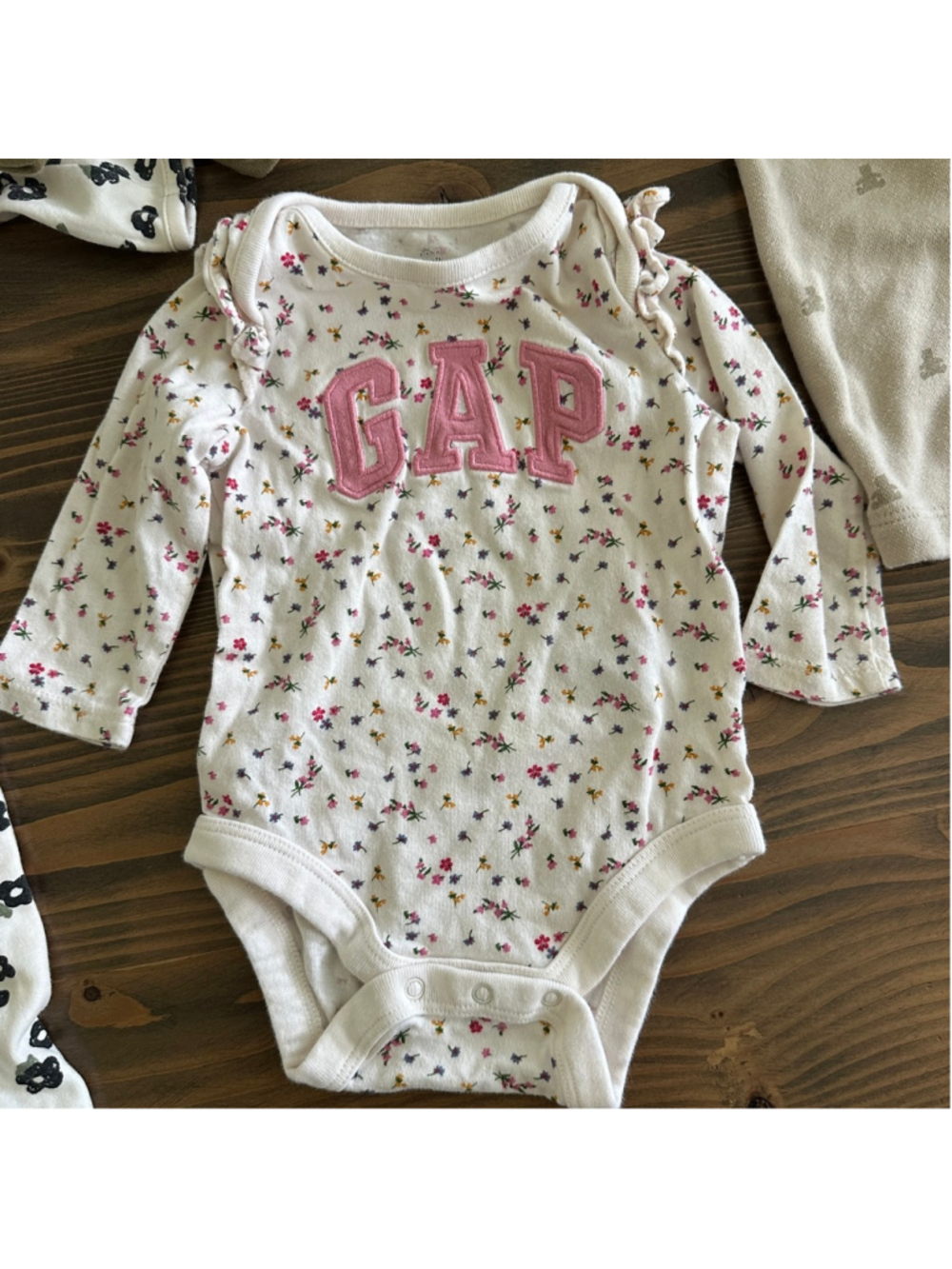 Baby Girl Clothing Lot 3-6M Gap Old Navy Floral Sleepers 6 Pc - Picture 4 of 13